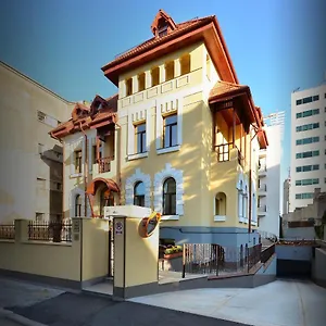 Amadeus Apartahotel