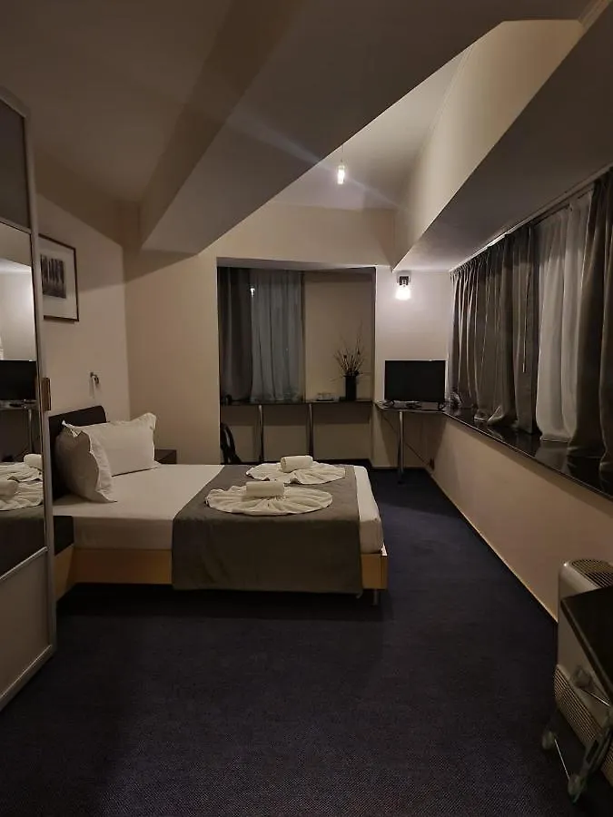 Hotel Mojo Βουκουρέστι 3*,