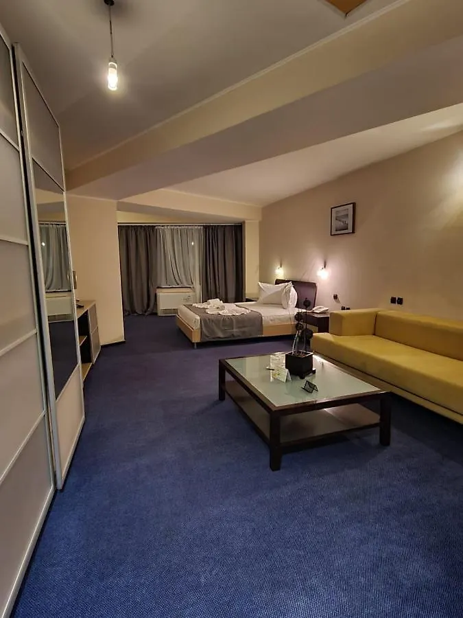 Hotel Mojo Bucarest 3*,